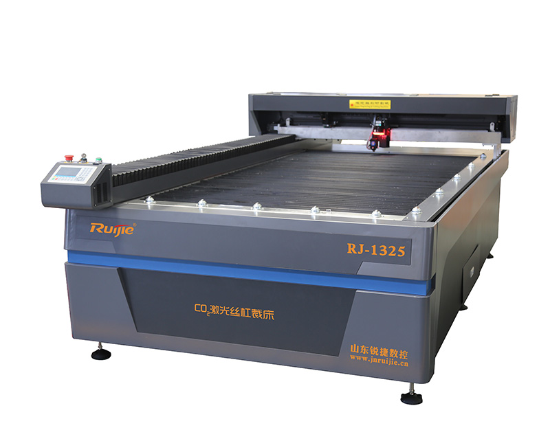 激光切割機(jī)金屬門(mén)窗新利器